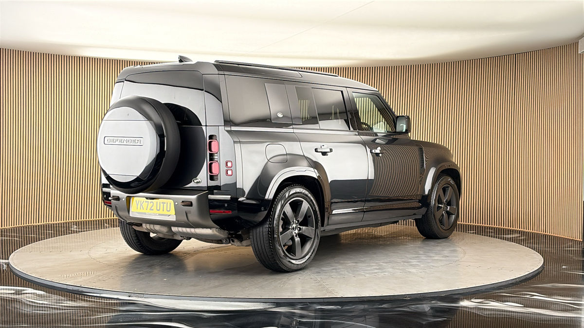 More views of Land Rover Defender 110