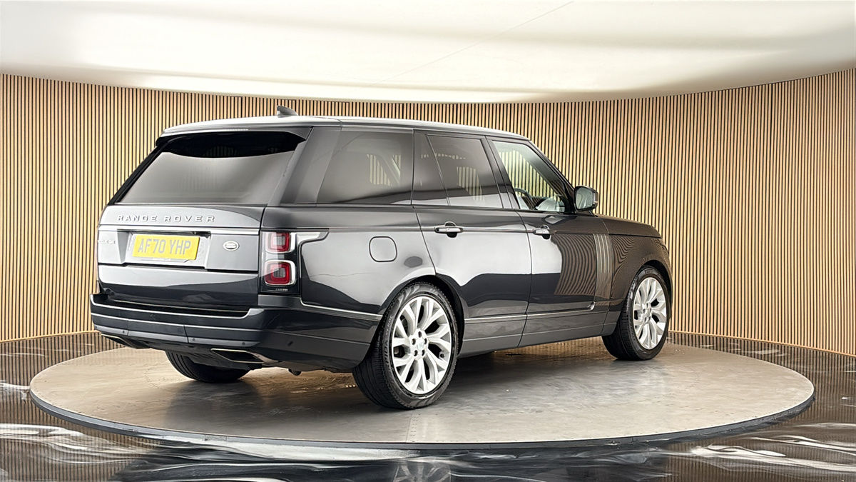More views of Land Rover Range Rover