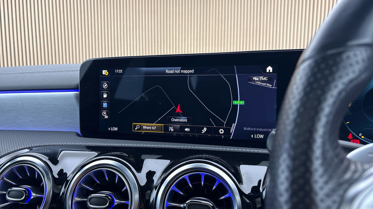 Mercedes-Benz CLA Image 17