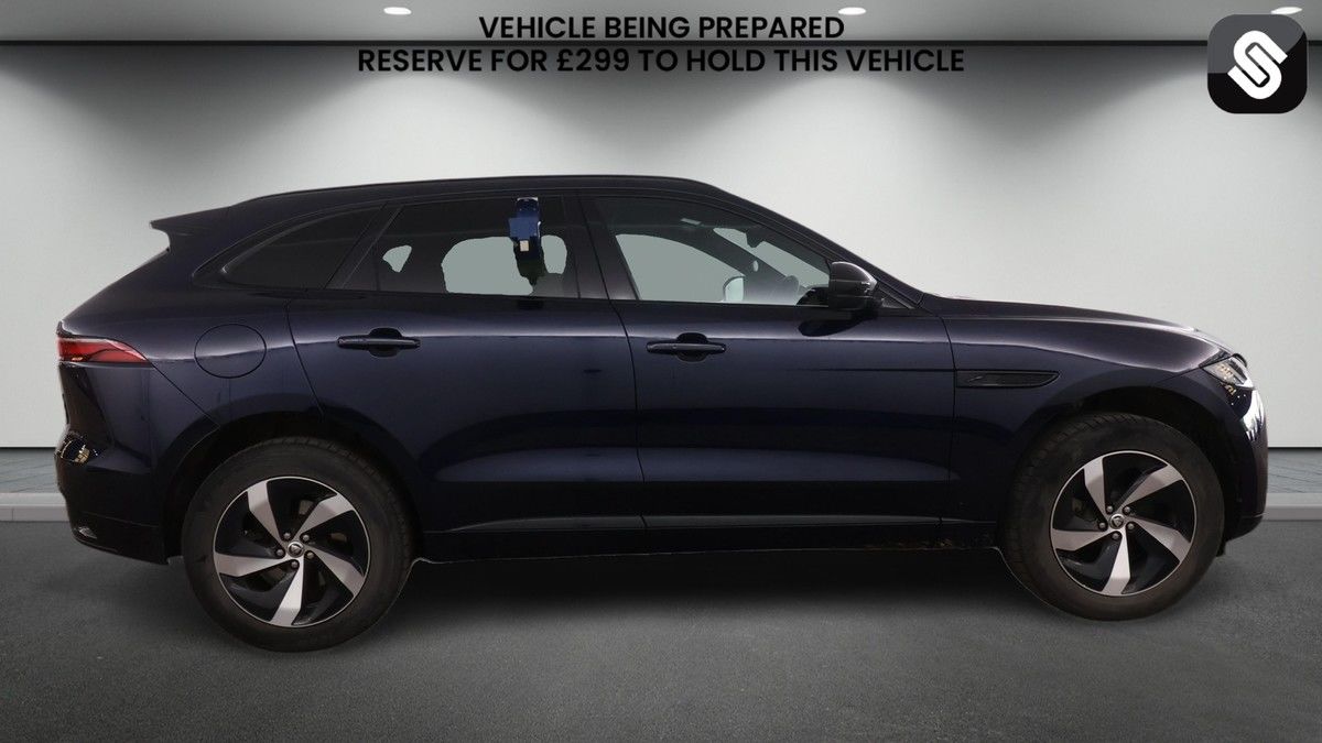 Jaguar F-PACE Image 5