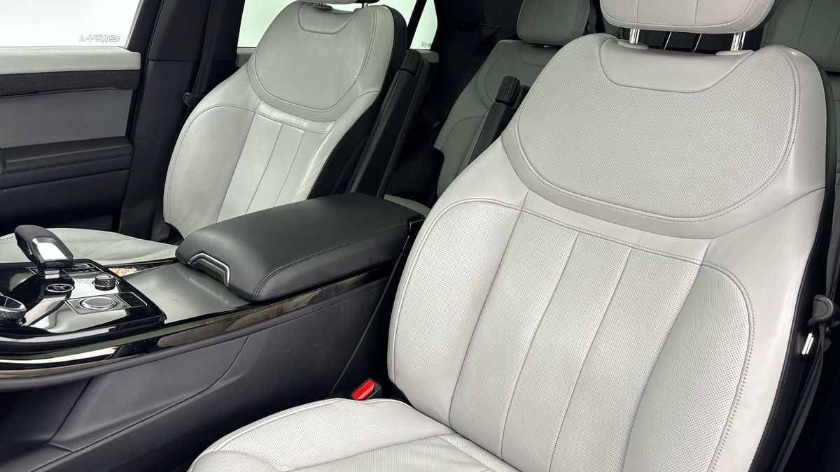 Land Rover Range Rover Sport Image 7