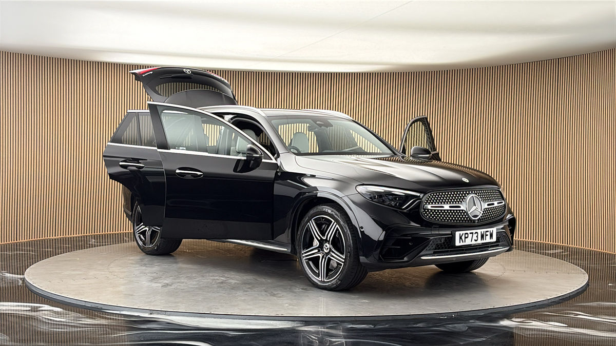 More views of Mercedes-Benz GLC