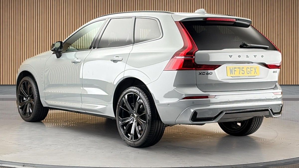 Volvo XC60 Image 2