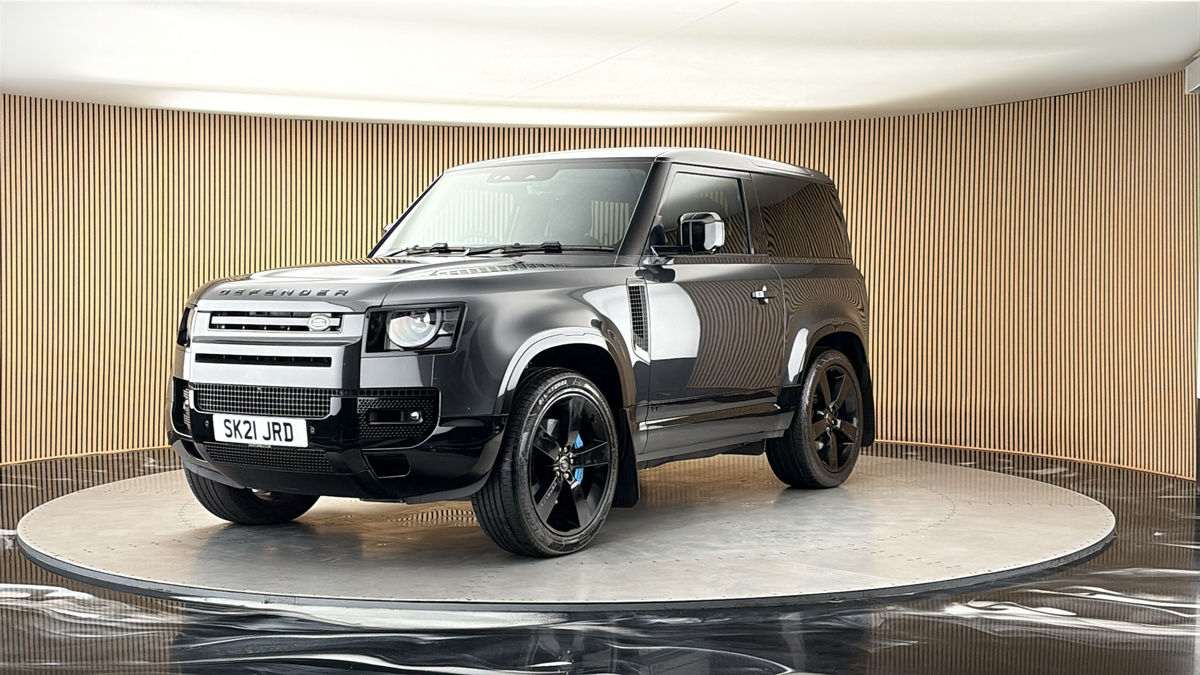 More views of Land Rover Defender 90