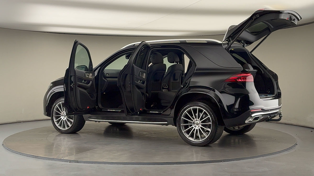 More views of Mercedes-Benz GLE