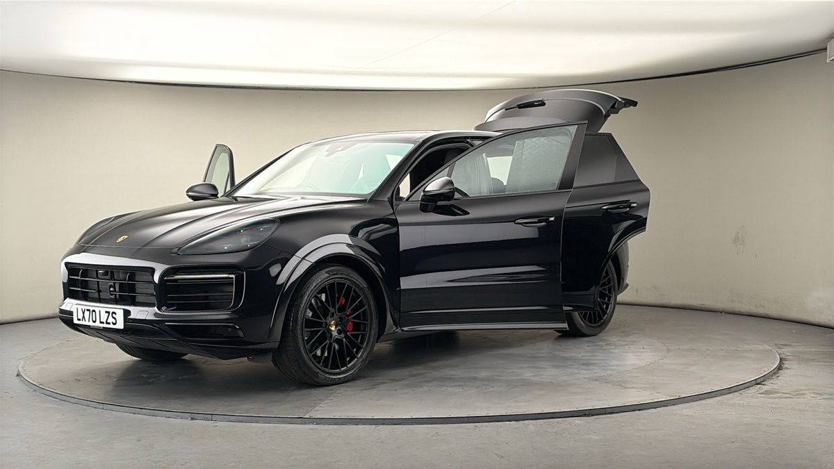 Porsche Cayenne Image 22