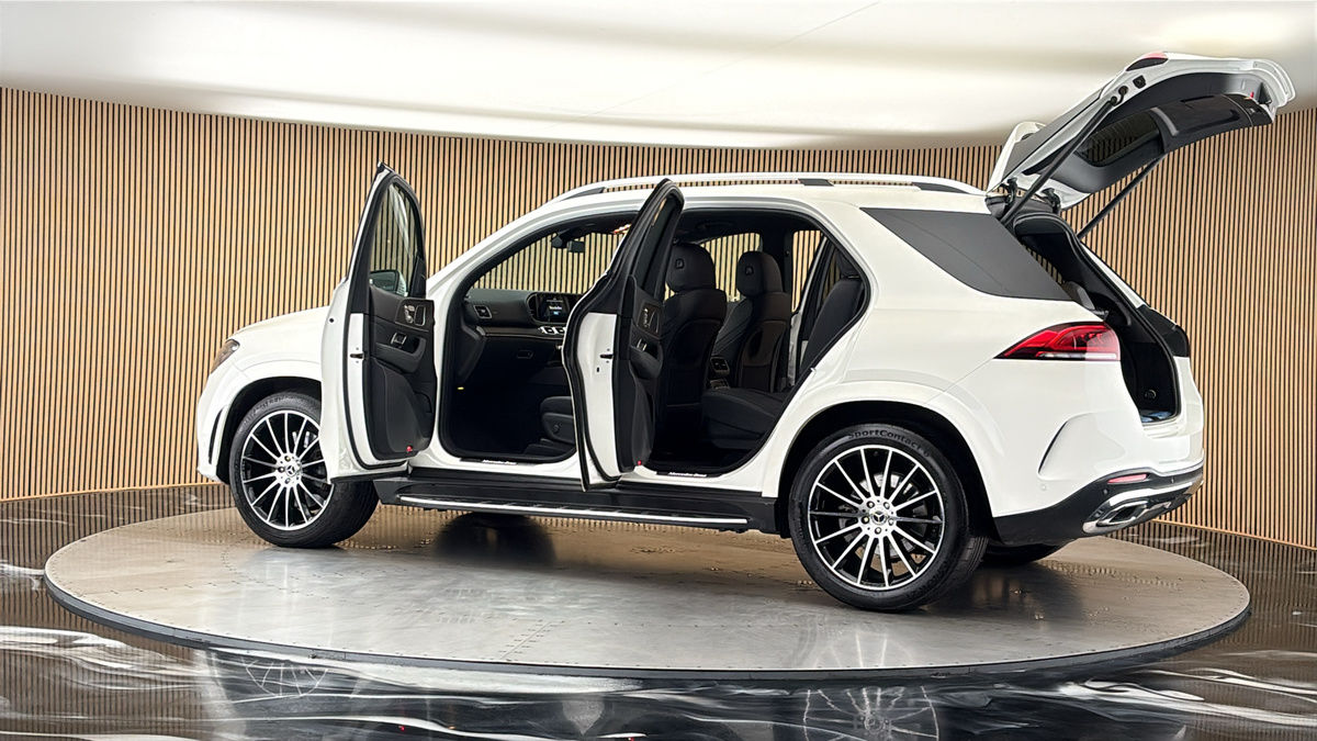 More views of Mercedes-Benz GLE