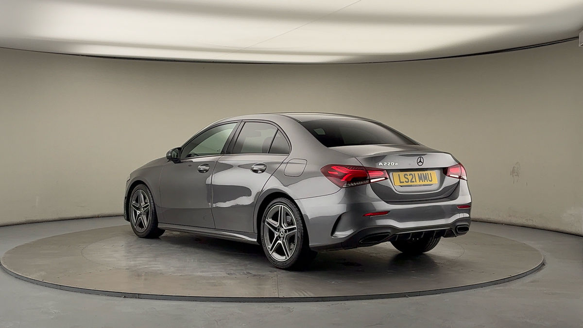 Mercedes-Benz A Class Image 2