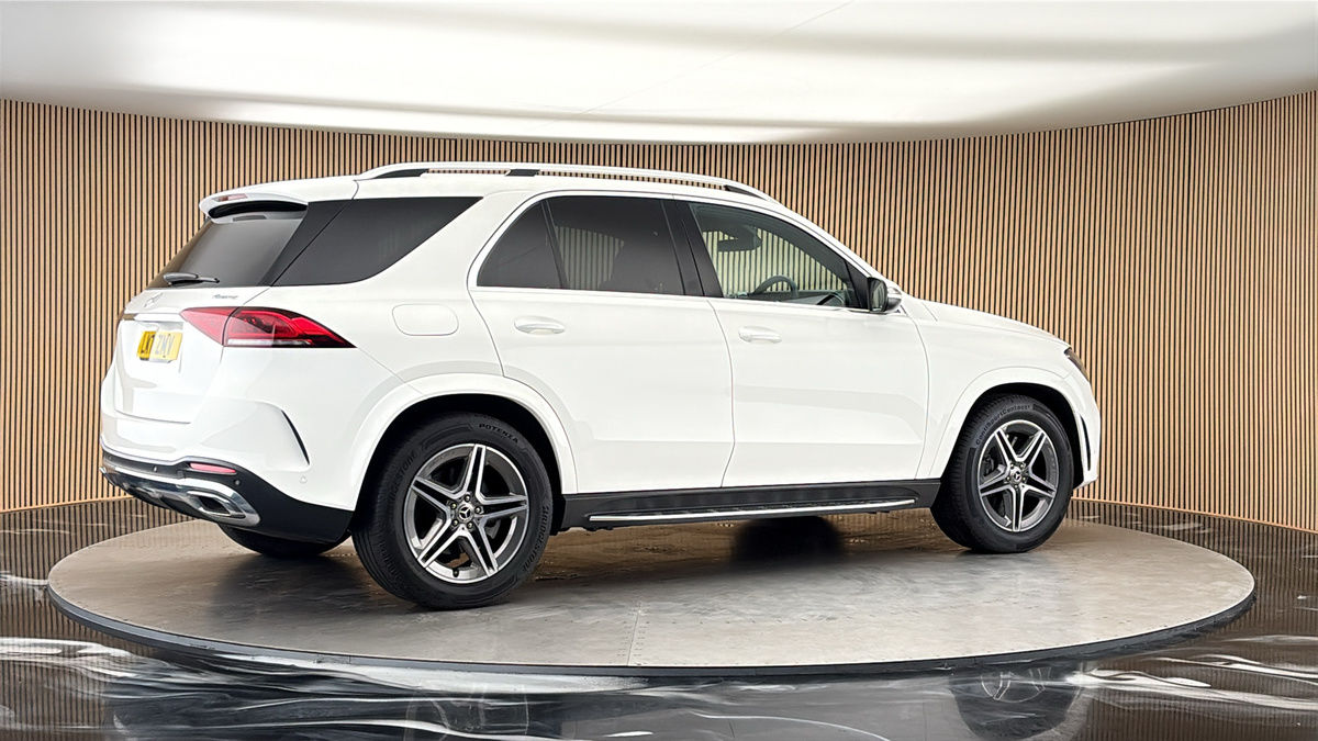 More views of Mercedes-Benz GLE