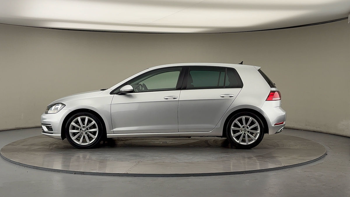 Volkswagen Golf Image 15