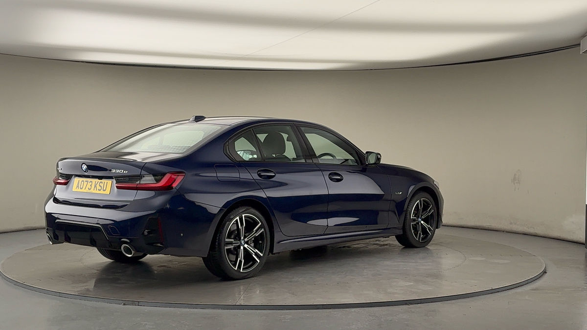 BMW 3 Series Image 21