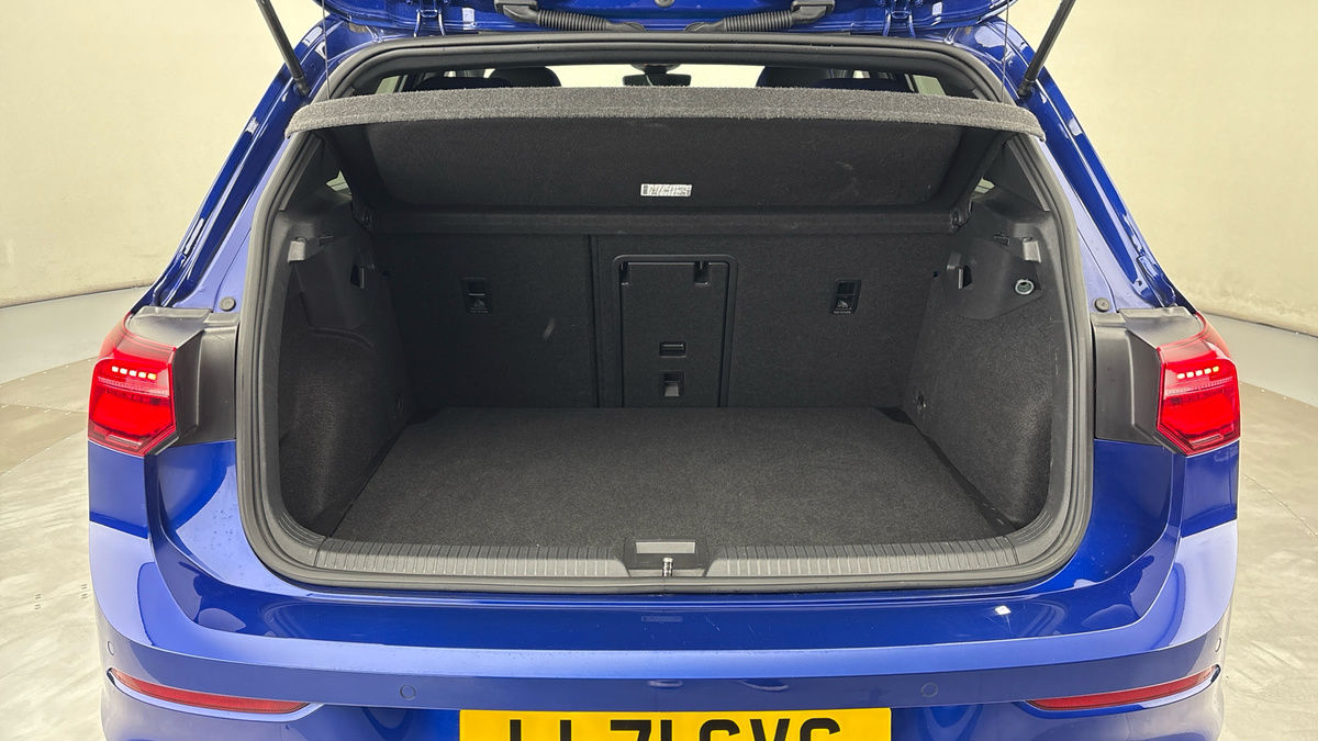Volkswagen Golf Image 11