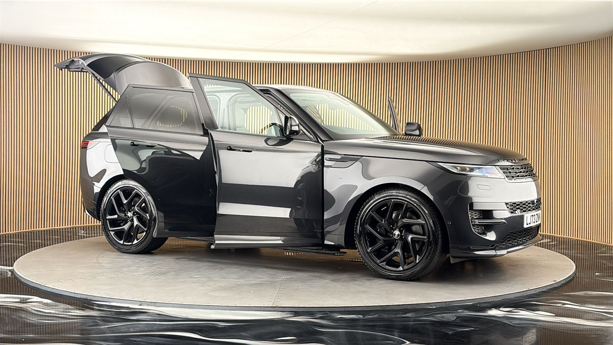 More views of Land Rover Range Rover Sport