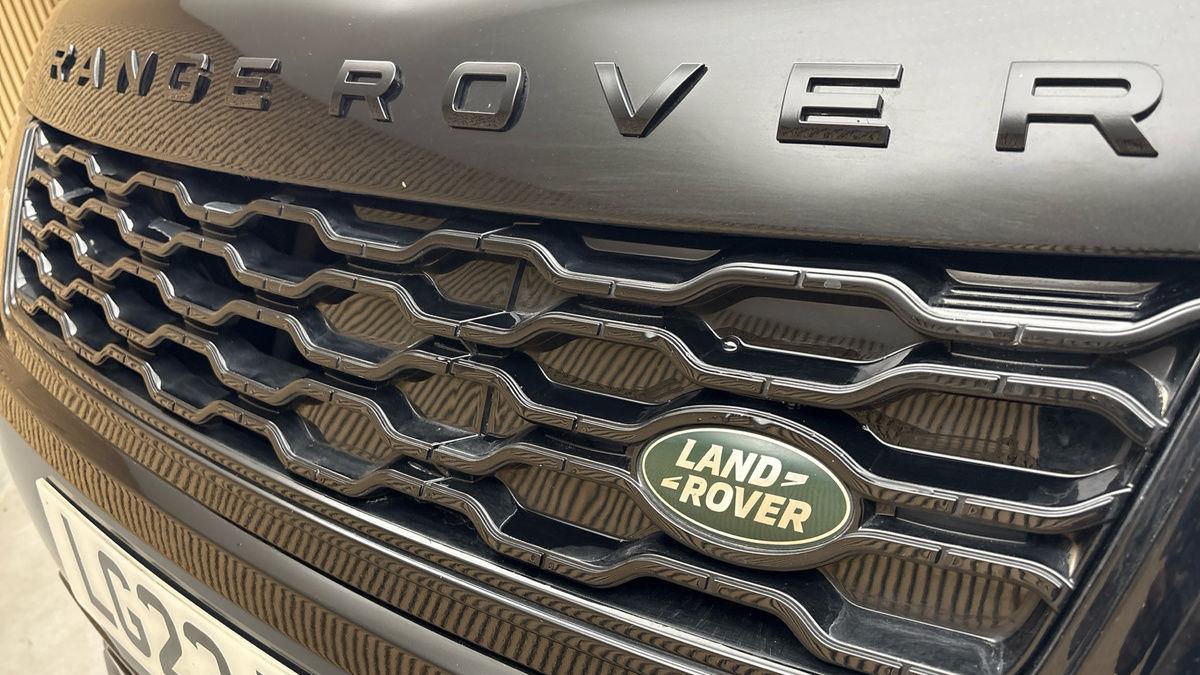 Land Rover Range Rover Sport Image 24