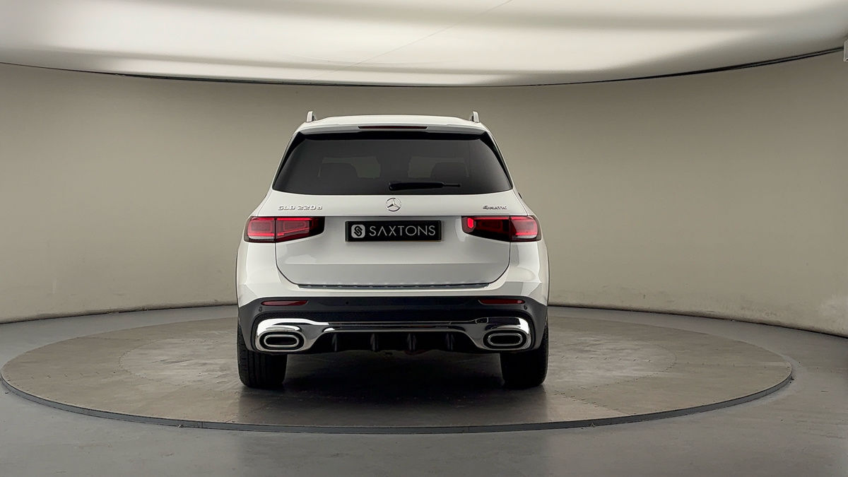 Mercedes-Benz GLB Image 4