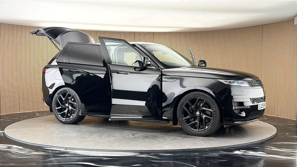 More views of Land Rover Range Rover Sport