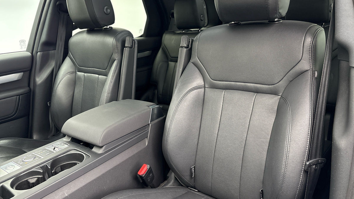 Land Rover Discovery Image 14