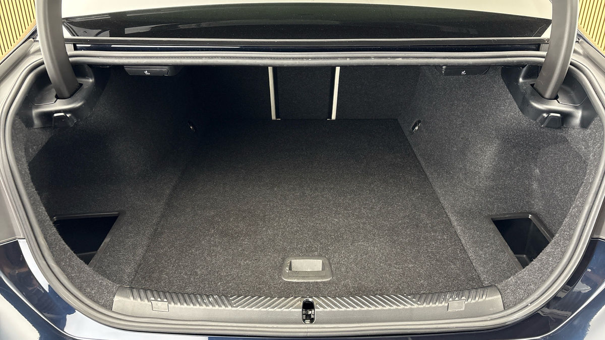 BMW i5 Image 11