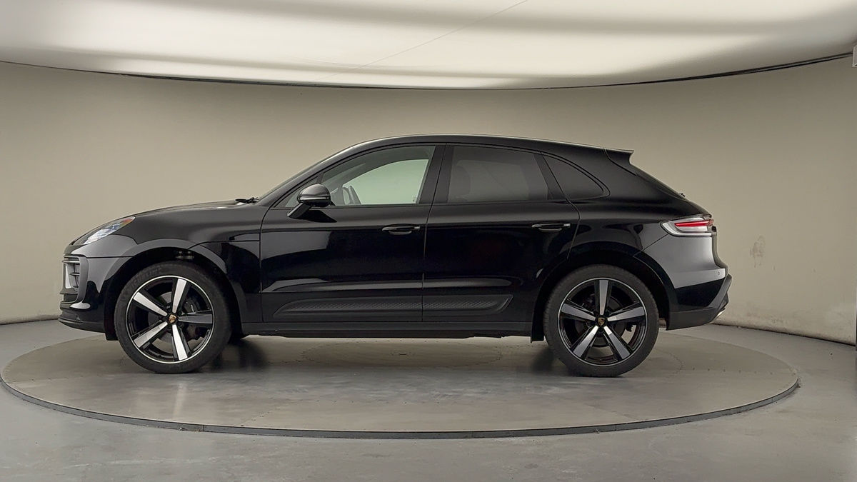 Porsche Macan Image 15