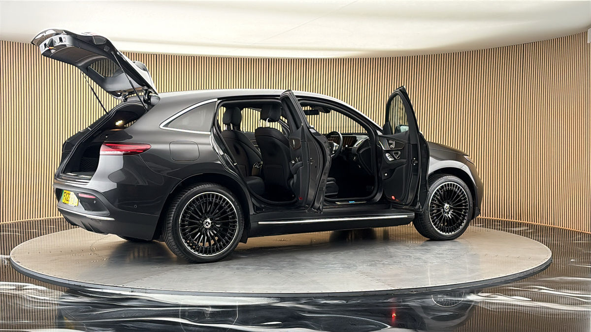 More views of Mercedes-Benz EQC
