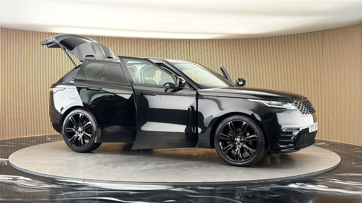 More views of Land Rover Range Rover Velar