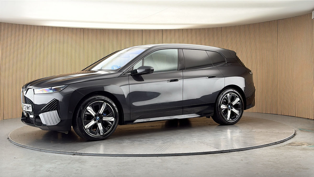 More views of BMW iX