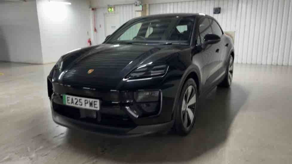 More views of Porsche Macan