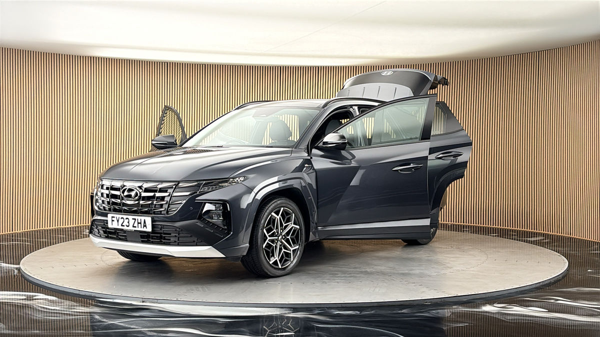 More views of Hyundai TUCSON