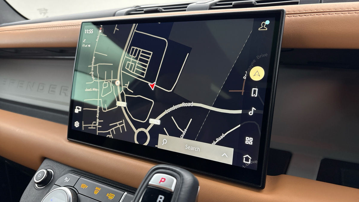 Land Rover Defender 90 Image 17