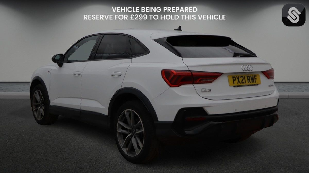 Audi Q3 Image 3