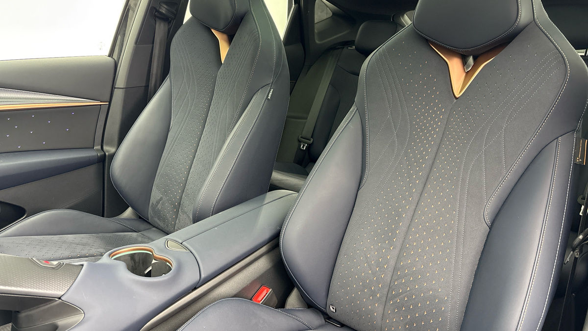 CUPRA Tavascan Image 8