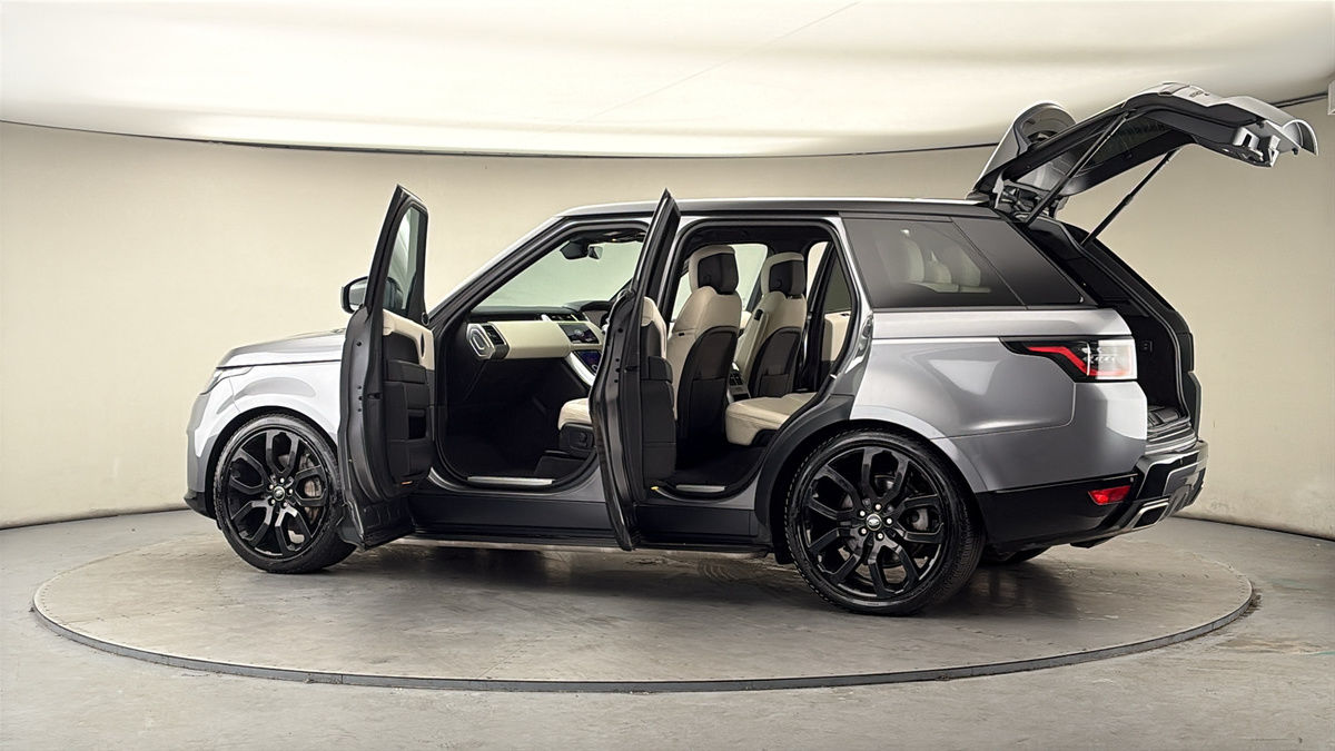 More views of Land Rover Range Rover Sport