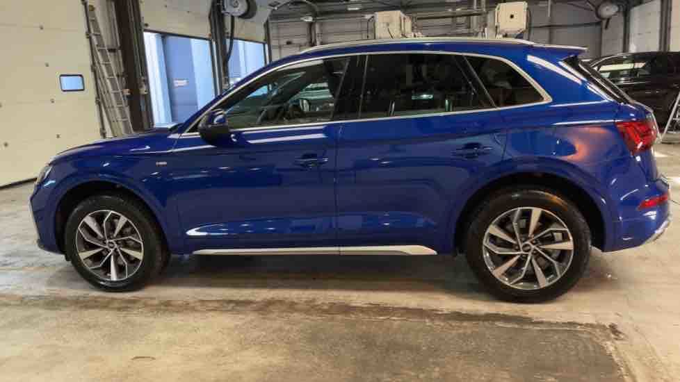 More views of Audi Q5