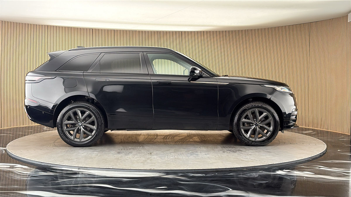 More views of Land Rover Range Rover Velar