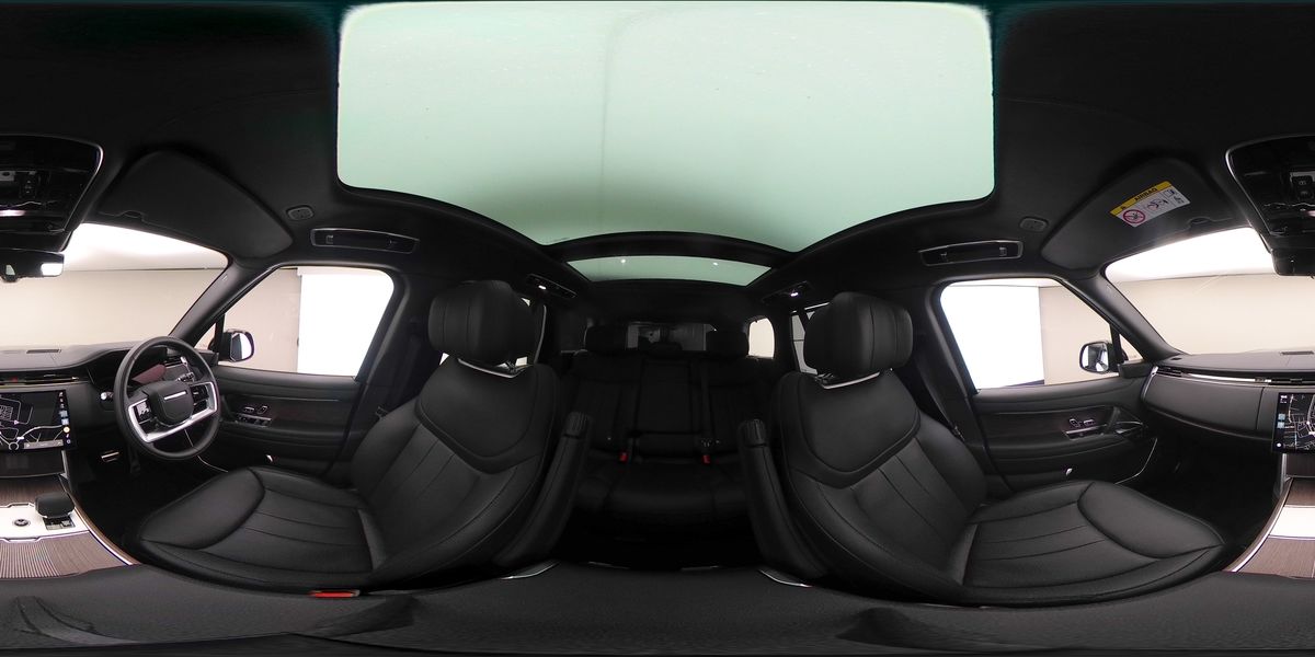 More views of Land Rover Range Rover