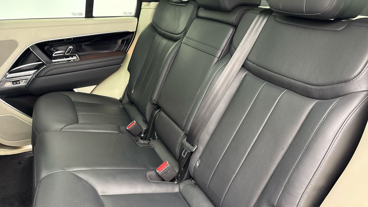 Land Rover Range Rover Image 8