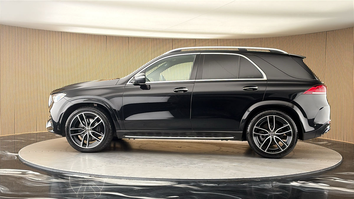 More views of Mercedes-Benz GLE