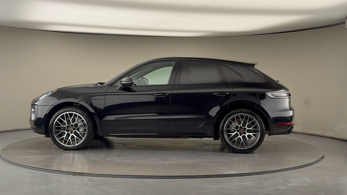 More views of Porsche Macan