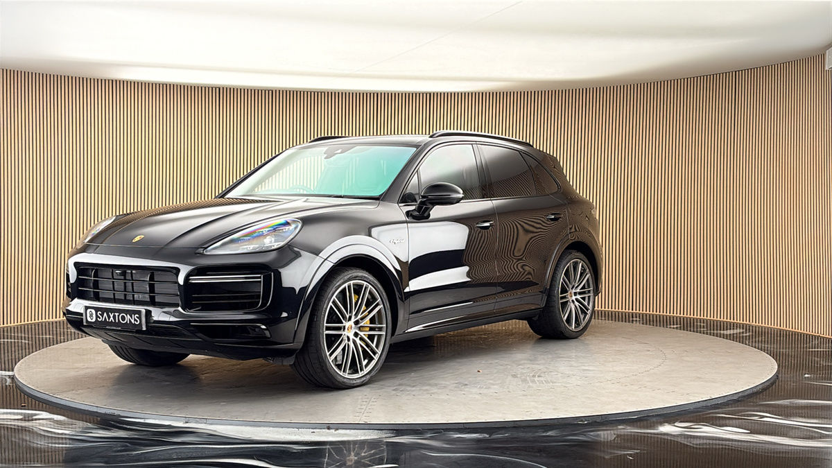 More views of Porsche Cayenne