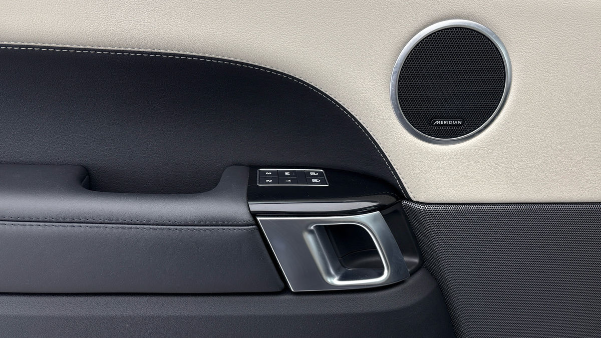 Land Rover Range Rover Sport Image 19