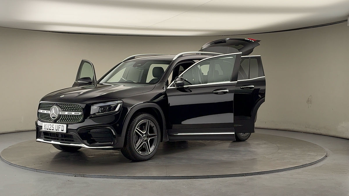 More views of Mercedes-Benz GLB