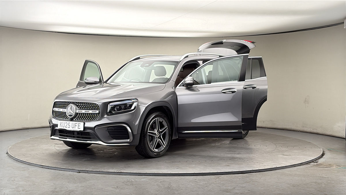 More views of Mercedes-Benz GLB