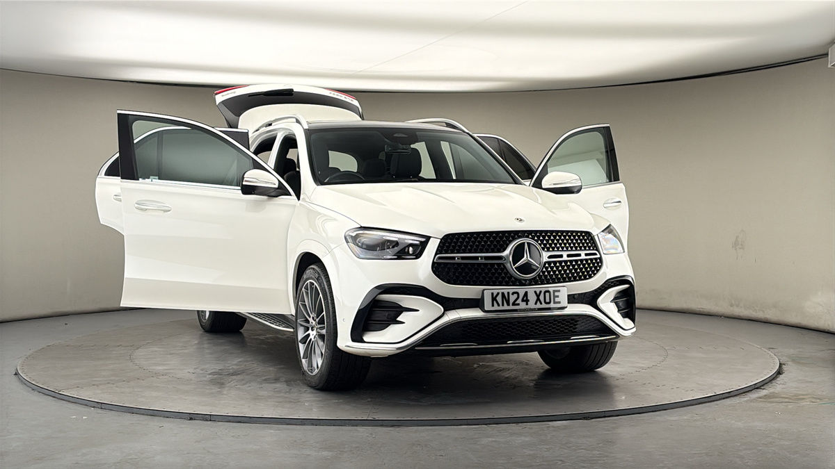 More views of Mercedes-Benz GLE