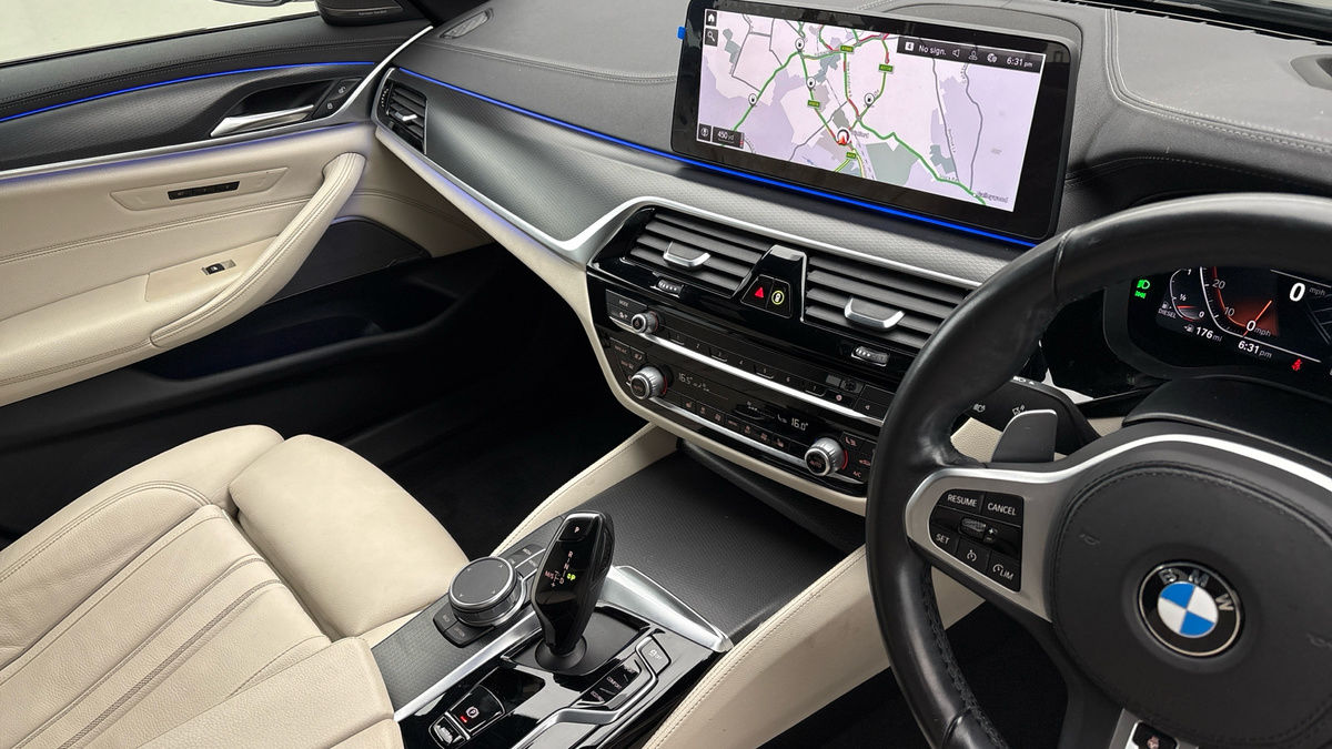 BMW 5 Series Image 18