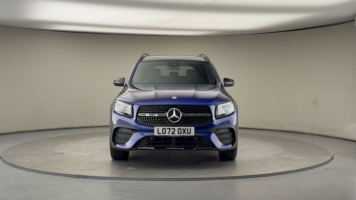 Mercedes-Benz GLB Image 3