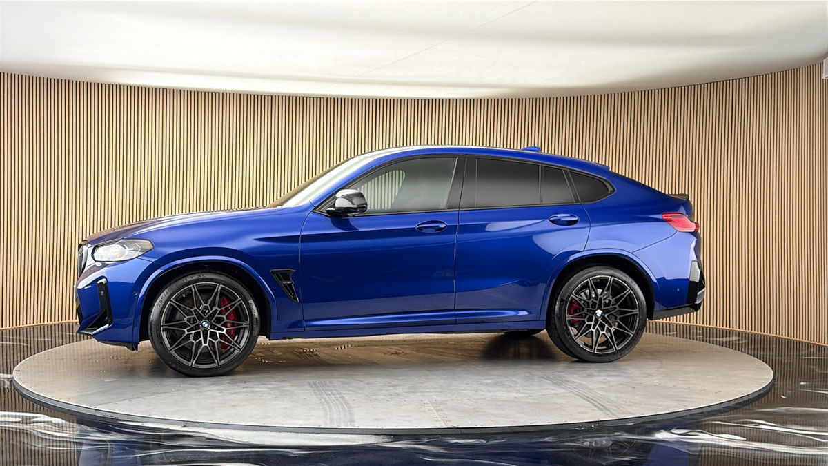 More views of BMW X4 M