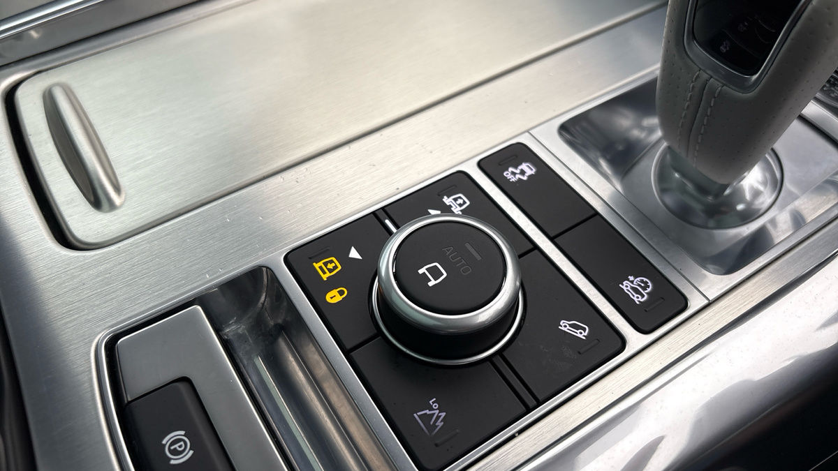 Land Rover Range Rover Sport Image 33