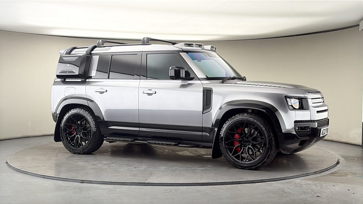 More views of Land Rover Defender 110