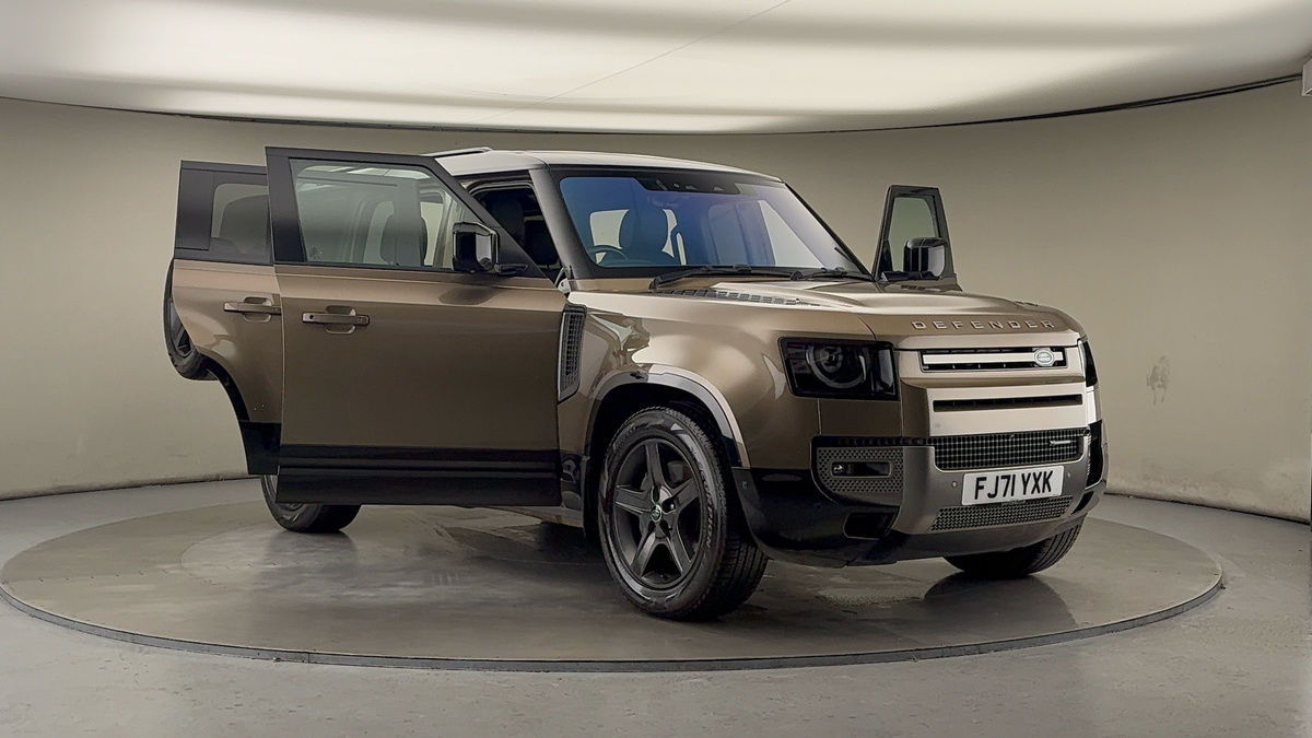 More views of Land Rover Defender 110