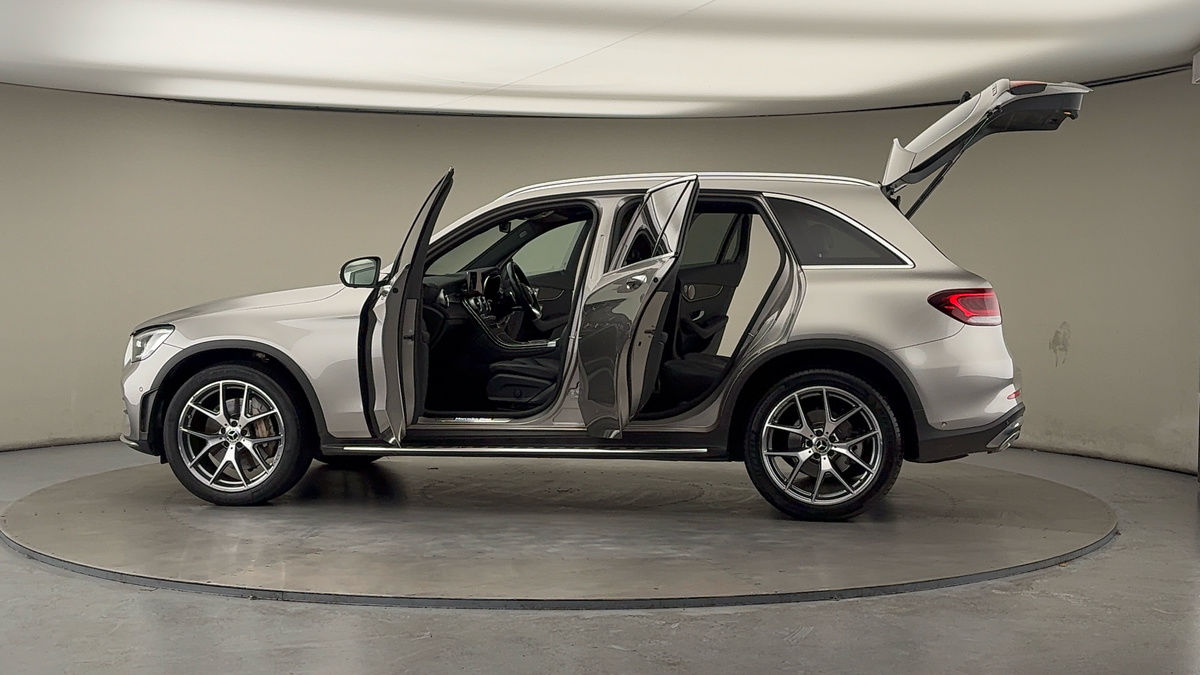 More views of Mercedes-Benz GLC